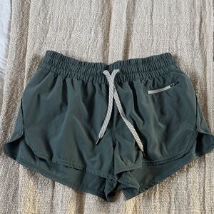 Vuori navy shorts
